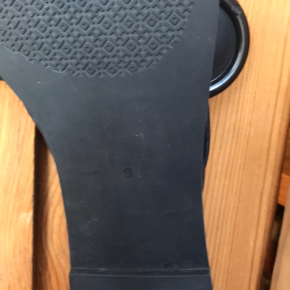 Tory Burch - Sienna Flip Flops - Picture 5 of 8